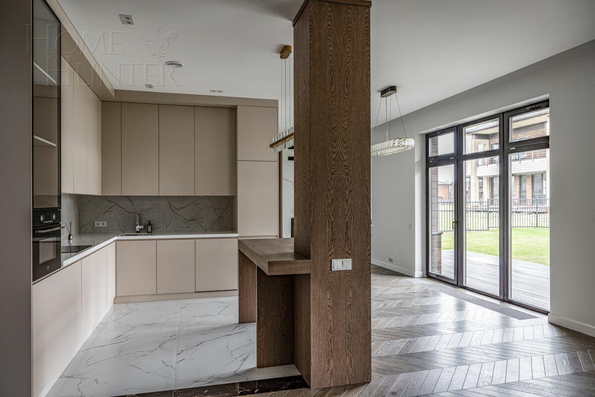 2-этажный коттедж 323 м² с отделкой