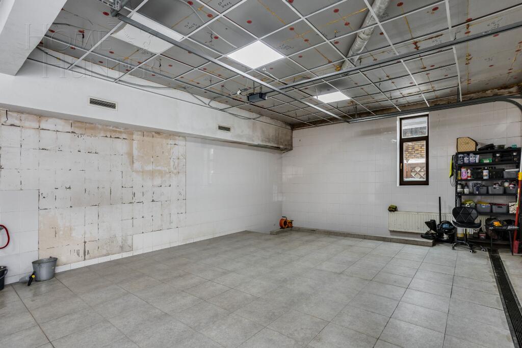 КОТТЕДЖ 1 510 м² с отделкой