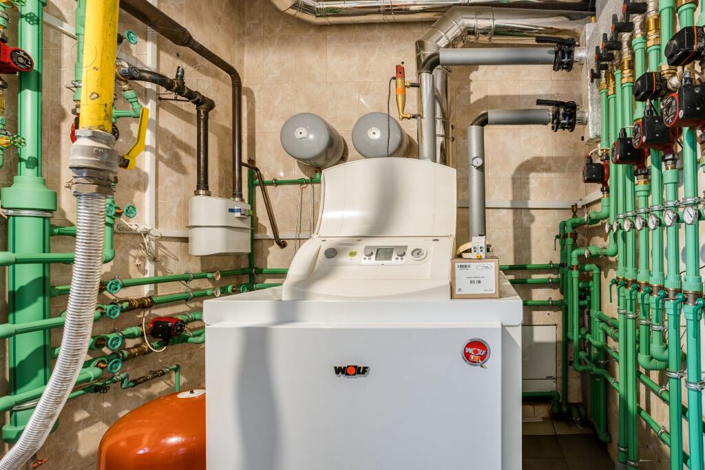 КОТТЕДЖ 1 510 м² с отделкой