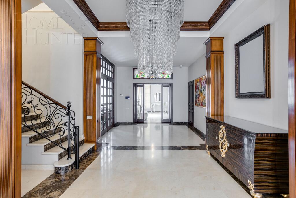 КОТТЕДЖ 1 510 м² с отделкой