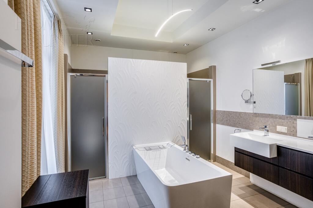 КОТТЕДЖ 1 510 м² с отделкой