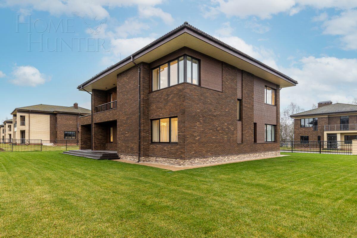 2-этажный коттедж 323 м² с отделкой