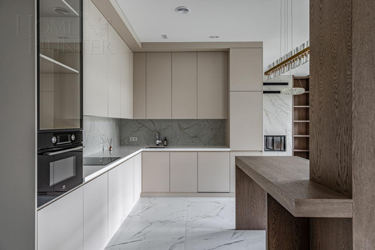 2-этажный коттедж 323 м² с отделкой