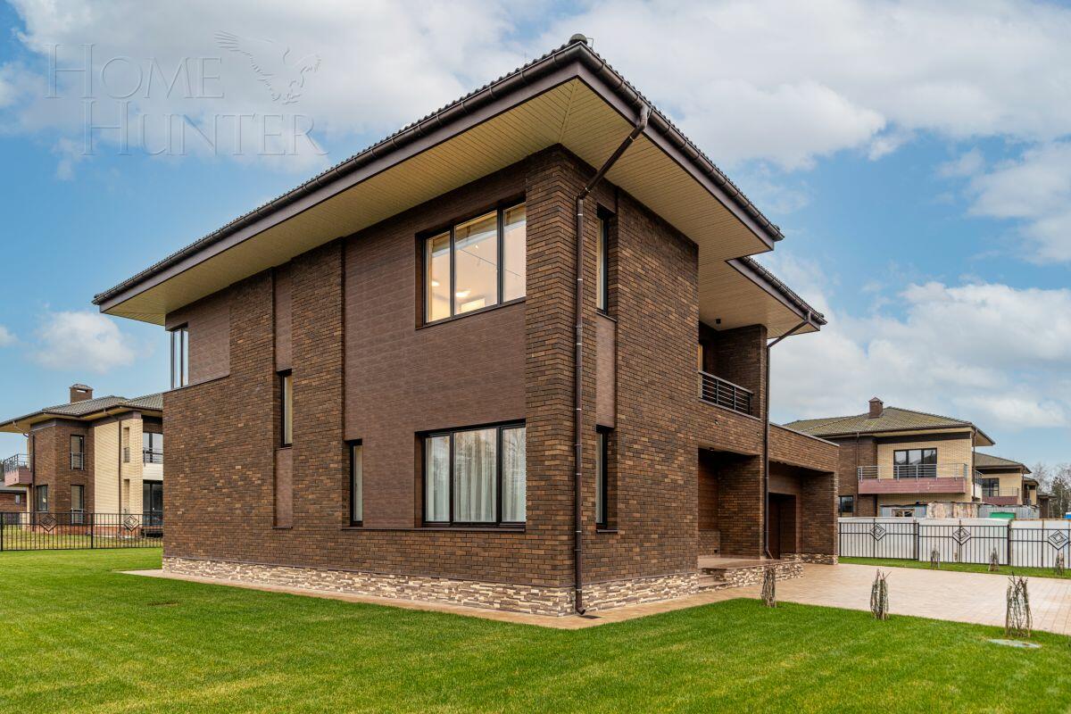 2-этажный коттедж 323 м² с отделкой