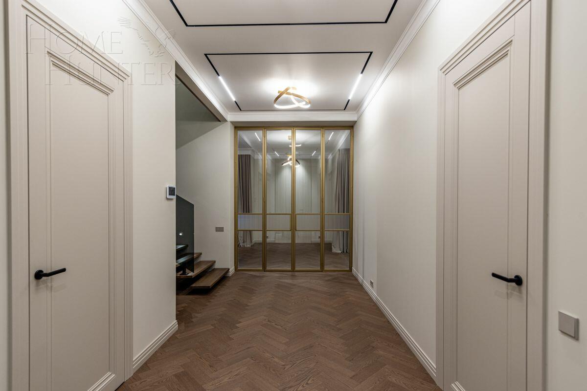 2-этажный коттедж 323 м² с отделкой