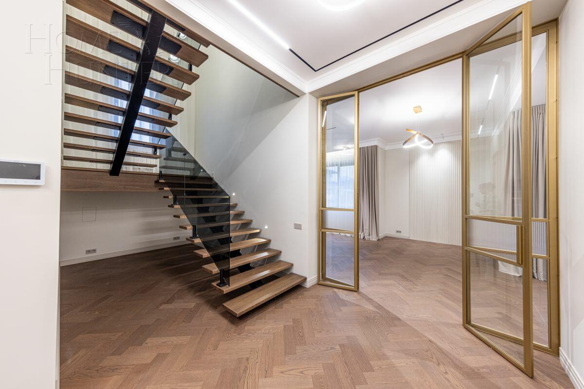 2-этажный коттедж 323 м² с отделкой