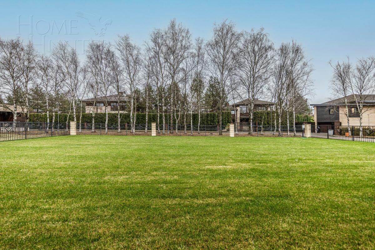 2-этажный коттедж 323 м² с отделкой