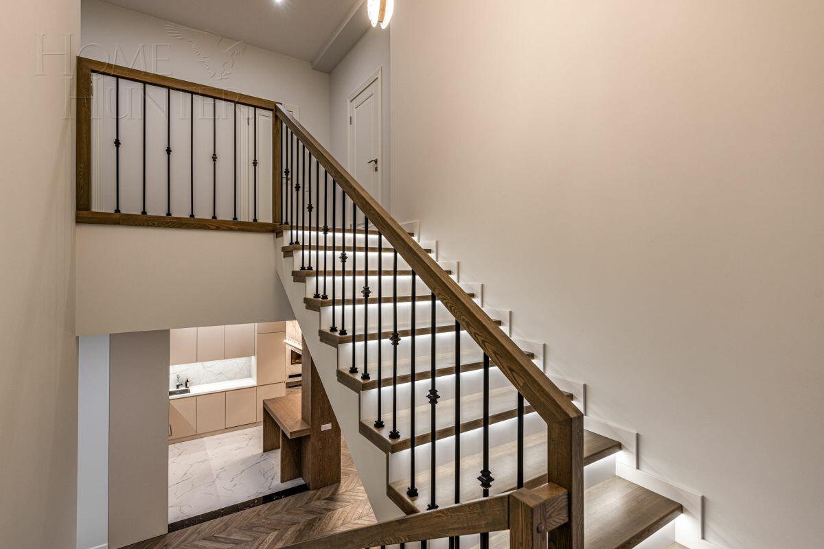 2-этажный коттедж 323 м² с отделкой