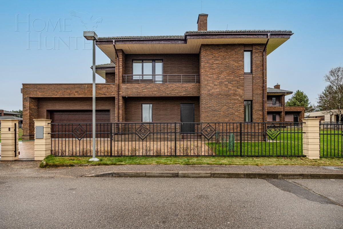 2-этажный коттедж 323 м² с отделкой