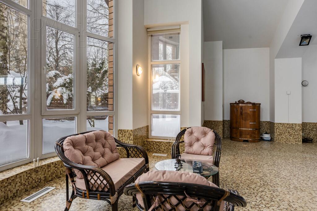 КОТТЕДЖ 1 510 м² с отделкой