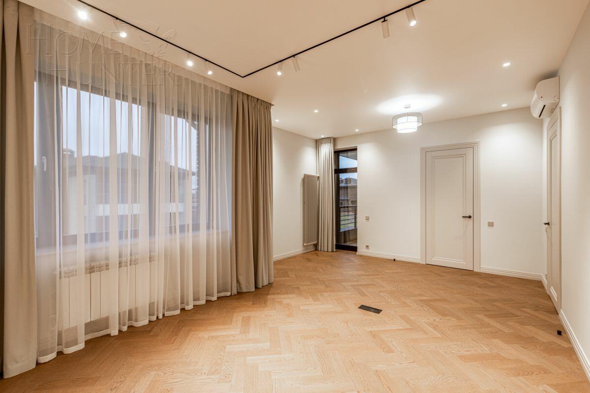 2-этажный коттедж 323 м² с отделкой