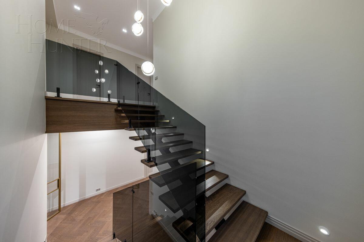 2-этажный коттедж 323 м² с отделкой