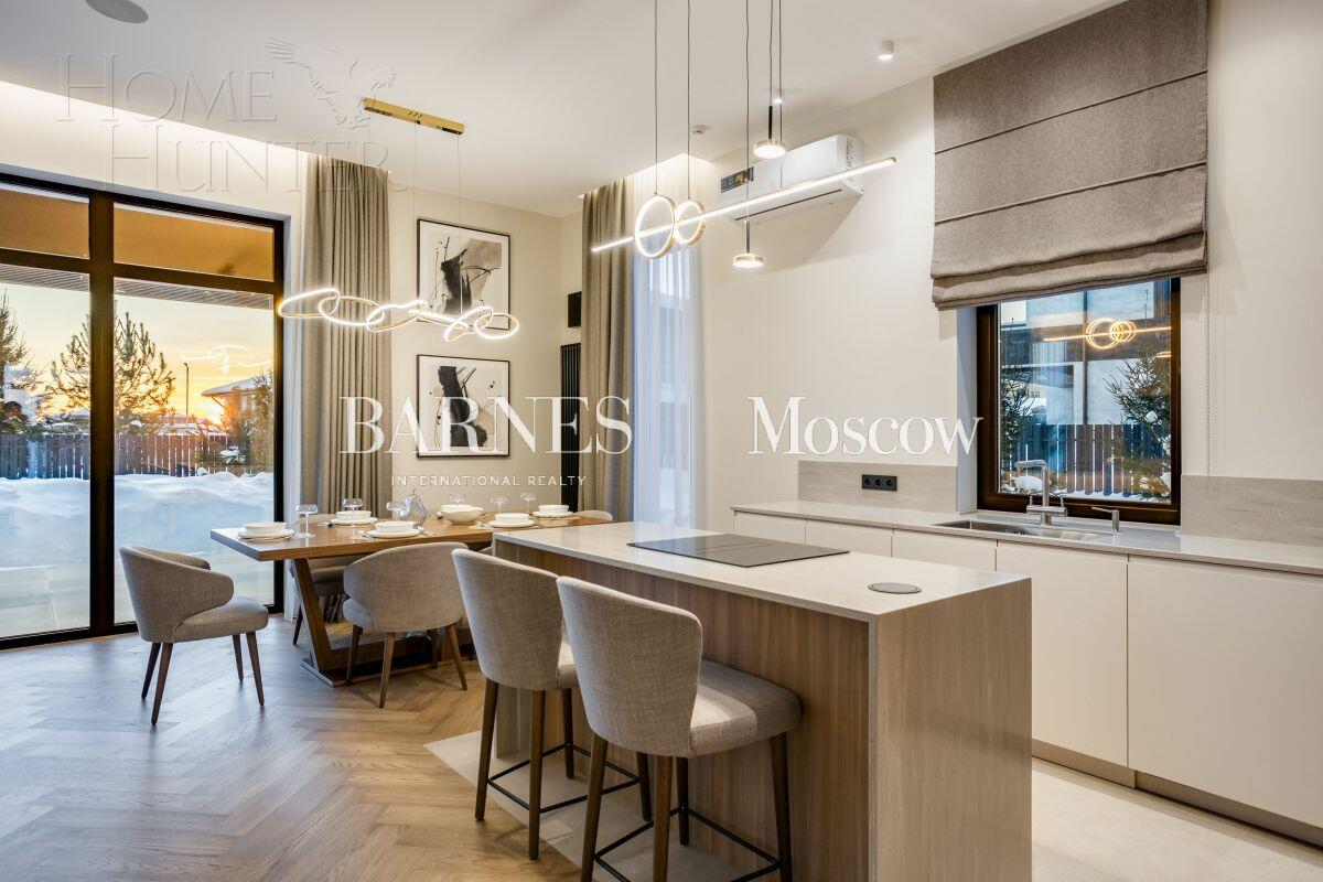 2-этажный коттедж 310 м² с отделкой