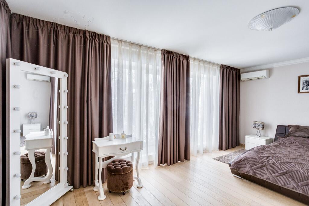 КОТТЕДЖ 1 510 м² с отделкой