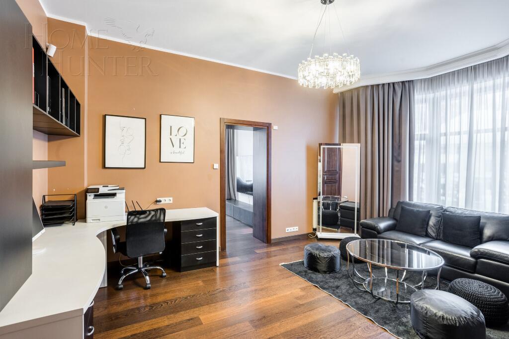 КОТТЕДЖ 1 510 м² с отделкой