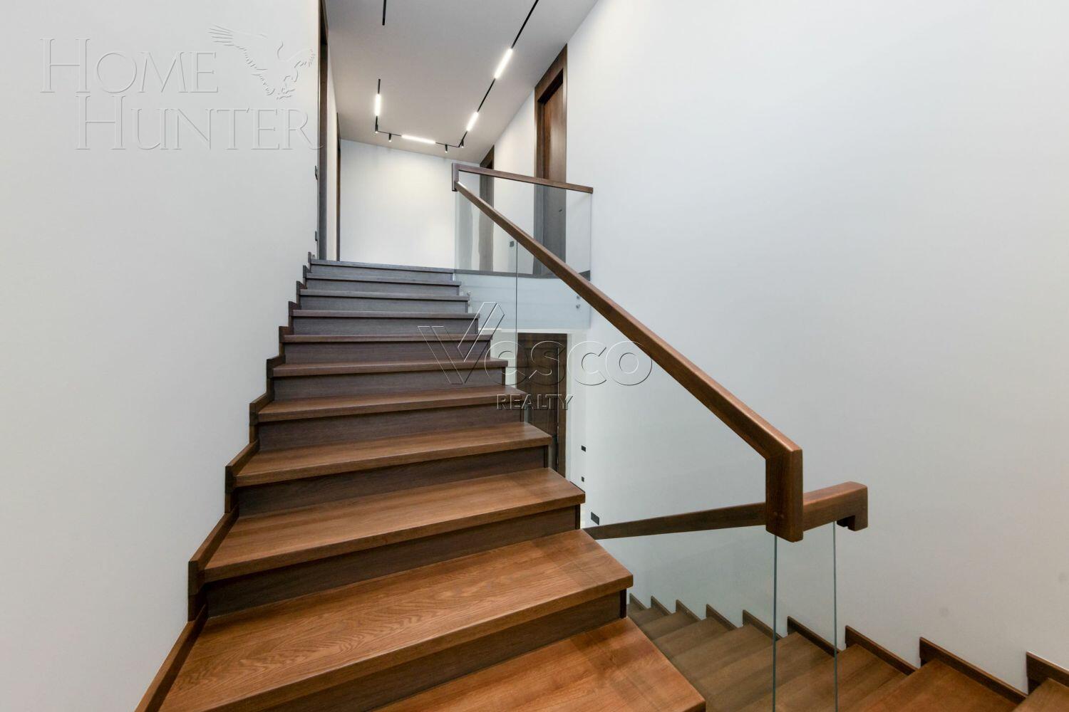 2-этажный коттедж 523 м² с отделкой