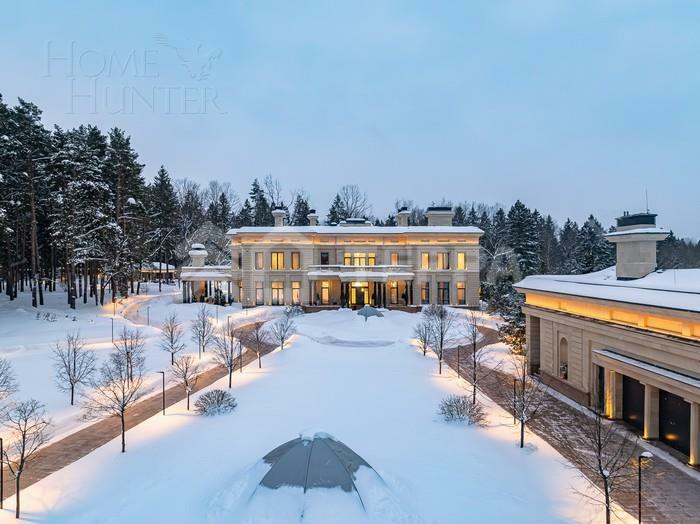 2-этажный коттедж 2 000 м² с отделкой