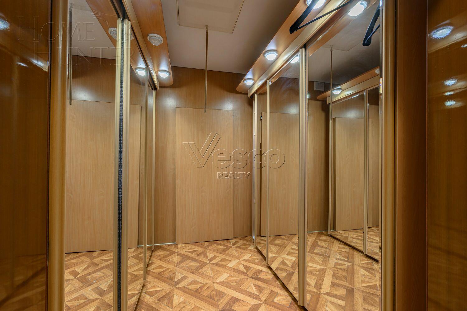 2-этажный коттедж 568 м² с отделкой