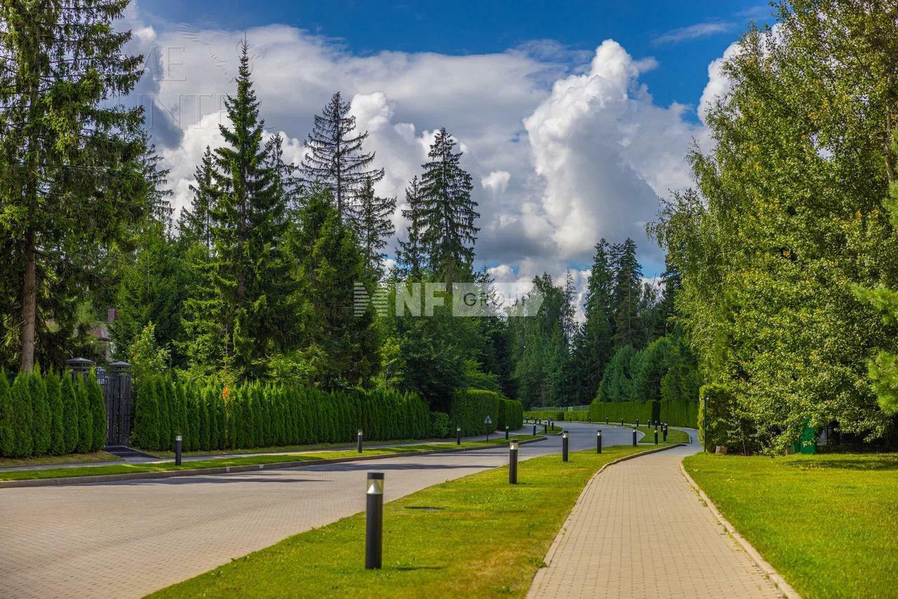 2-этажный коттедж 2 010 м² с отделкой