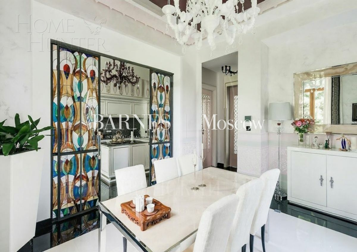 2-этажный коттедж 1 100 м² с отделкой