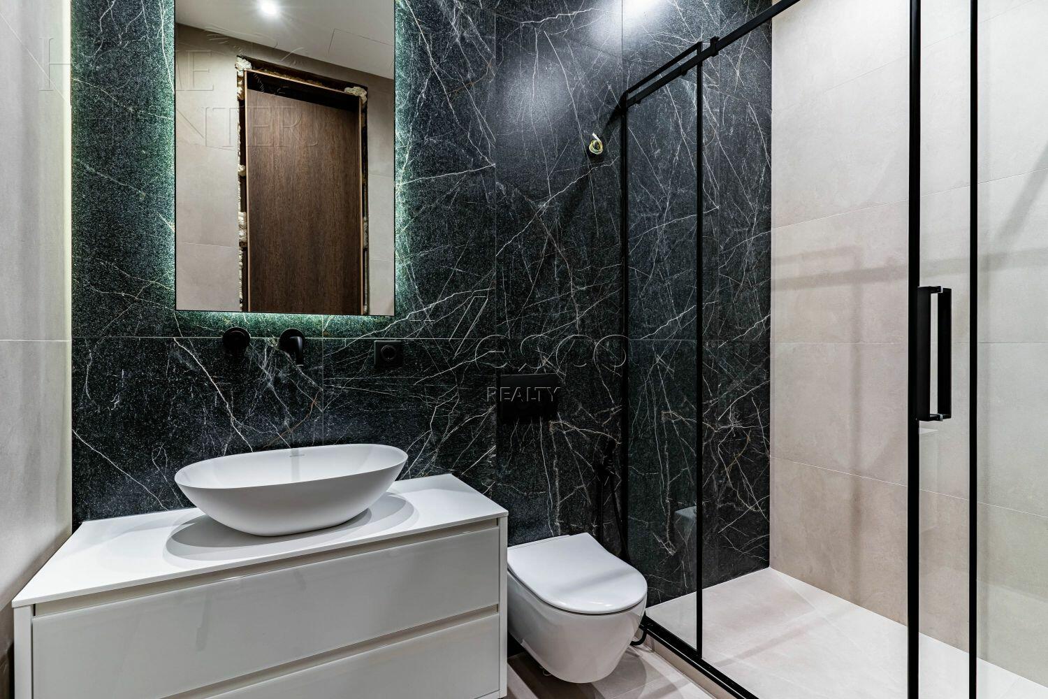 2-этажный коттедж 1 100 м² с отделкой