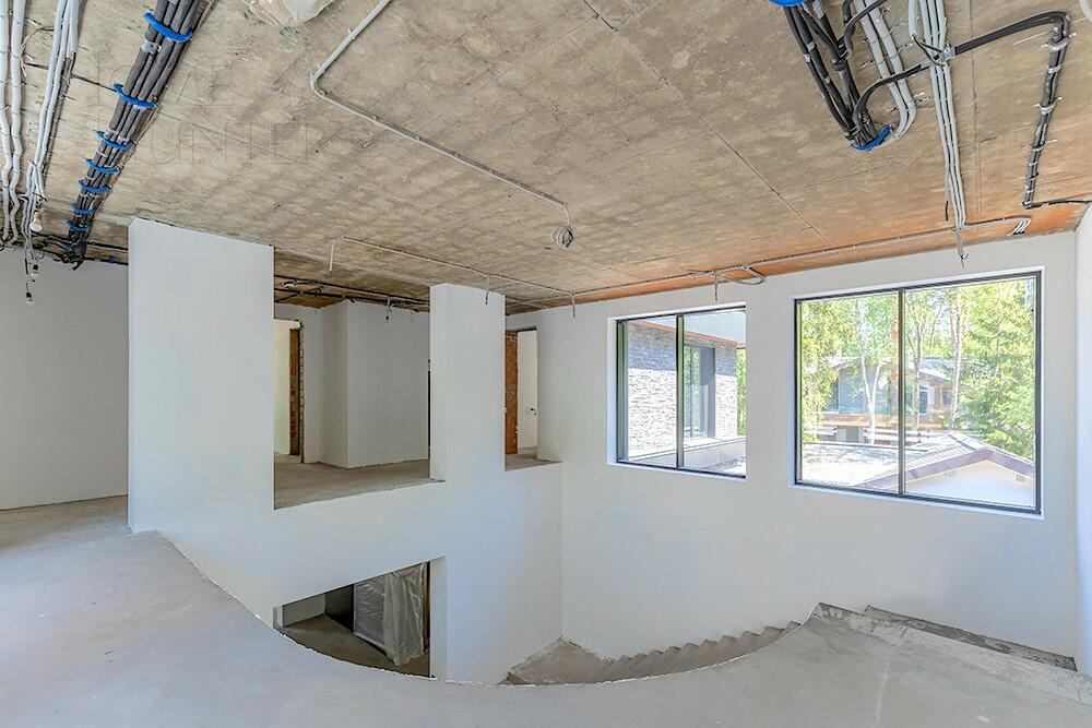 2-этажный коттедж 1 700 м² без отделки