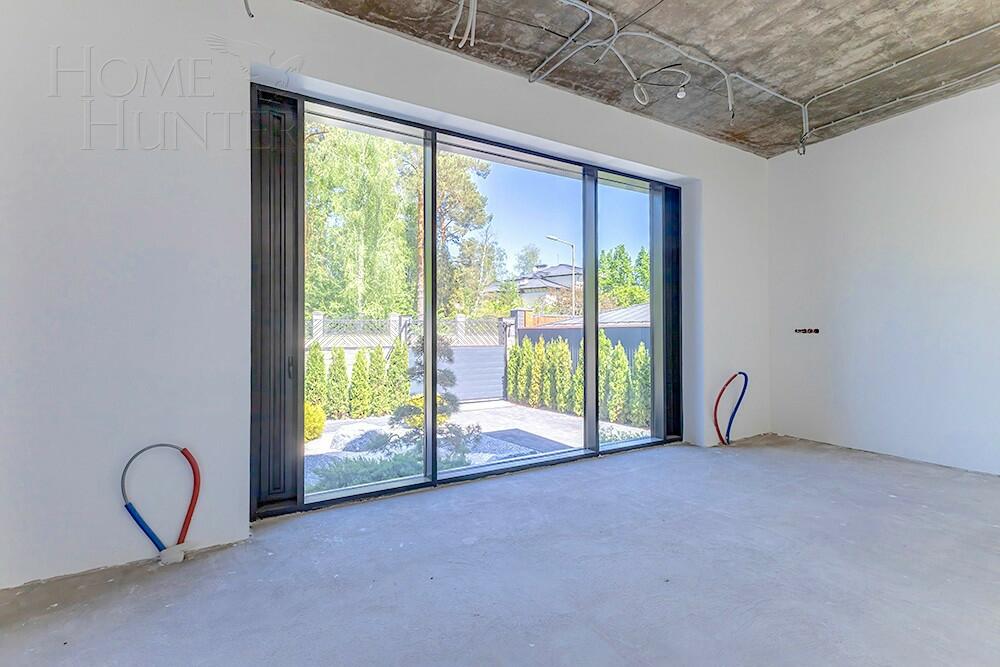 2-этажный коттедж 1 700 м² без отделки