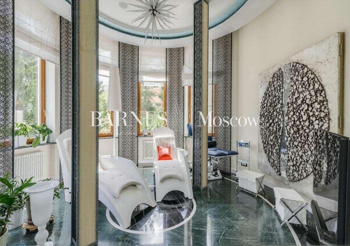 2-этажный коттедж 1 100 м² с отделкой