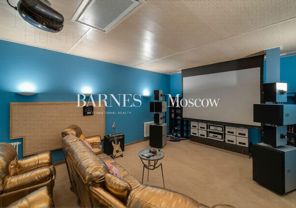 2-этажный коттедж 1 100 м² с отделкой