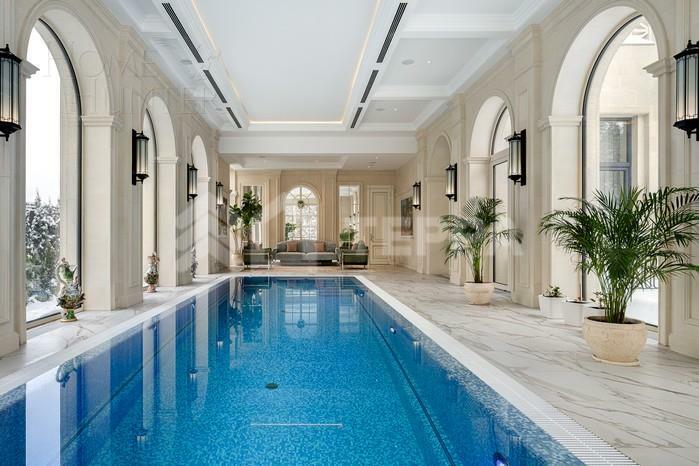 2-этажный коттедж 2 000 м² с отделкой