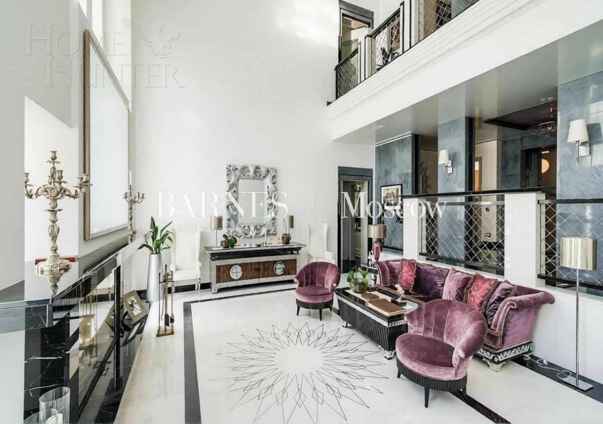 2-этажный коттедж 1 100 м² с отделкой