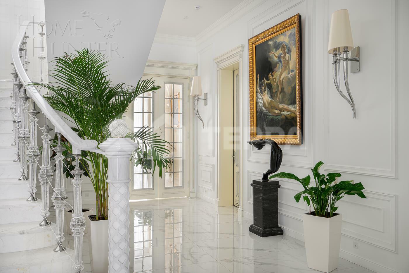 2-этажный коттедж 2 000 м² с отделкой