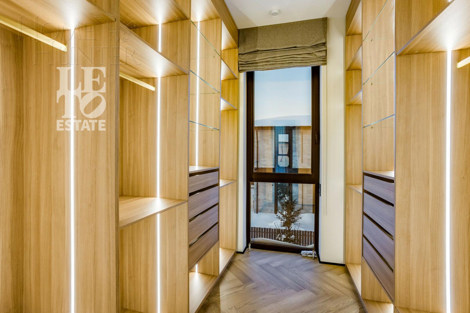 2-этажный коттедж 310 м² с отделкой