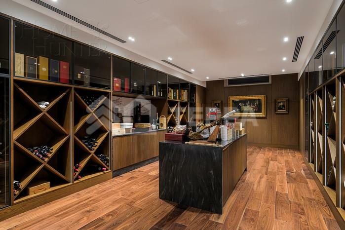 2-этажный коттедж 2 000 м² с отделкой