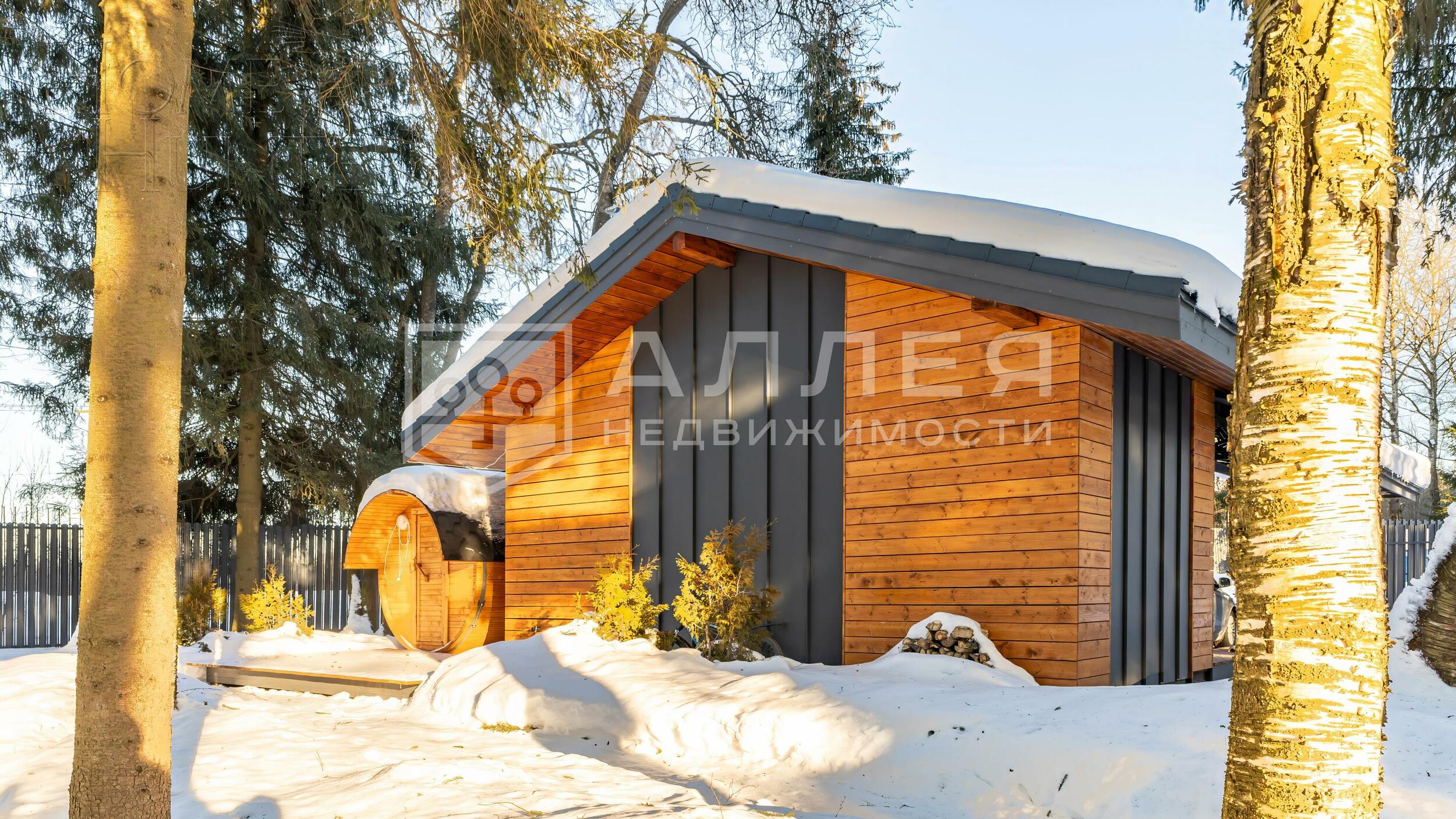 2-этажный коттедж 200 м² с отделкой