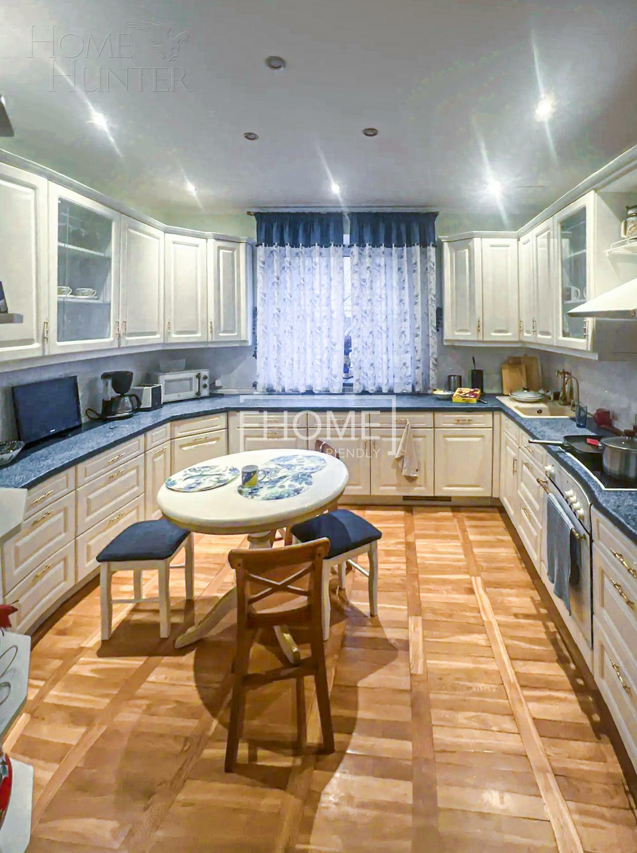 2-этажный коттедж 481.2 м² с отделкой