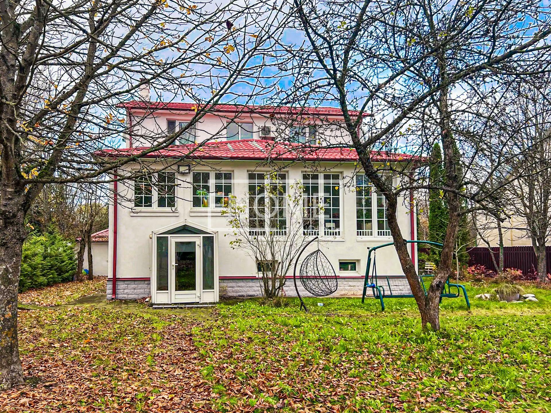 2-этажный коттедж 481.2 м² с отделкой