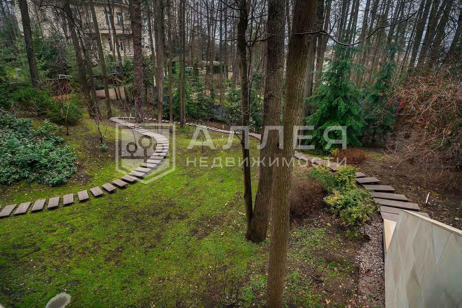 2-этажный коттедж 2 000 м² с отделкой