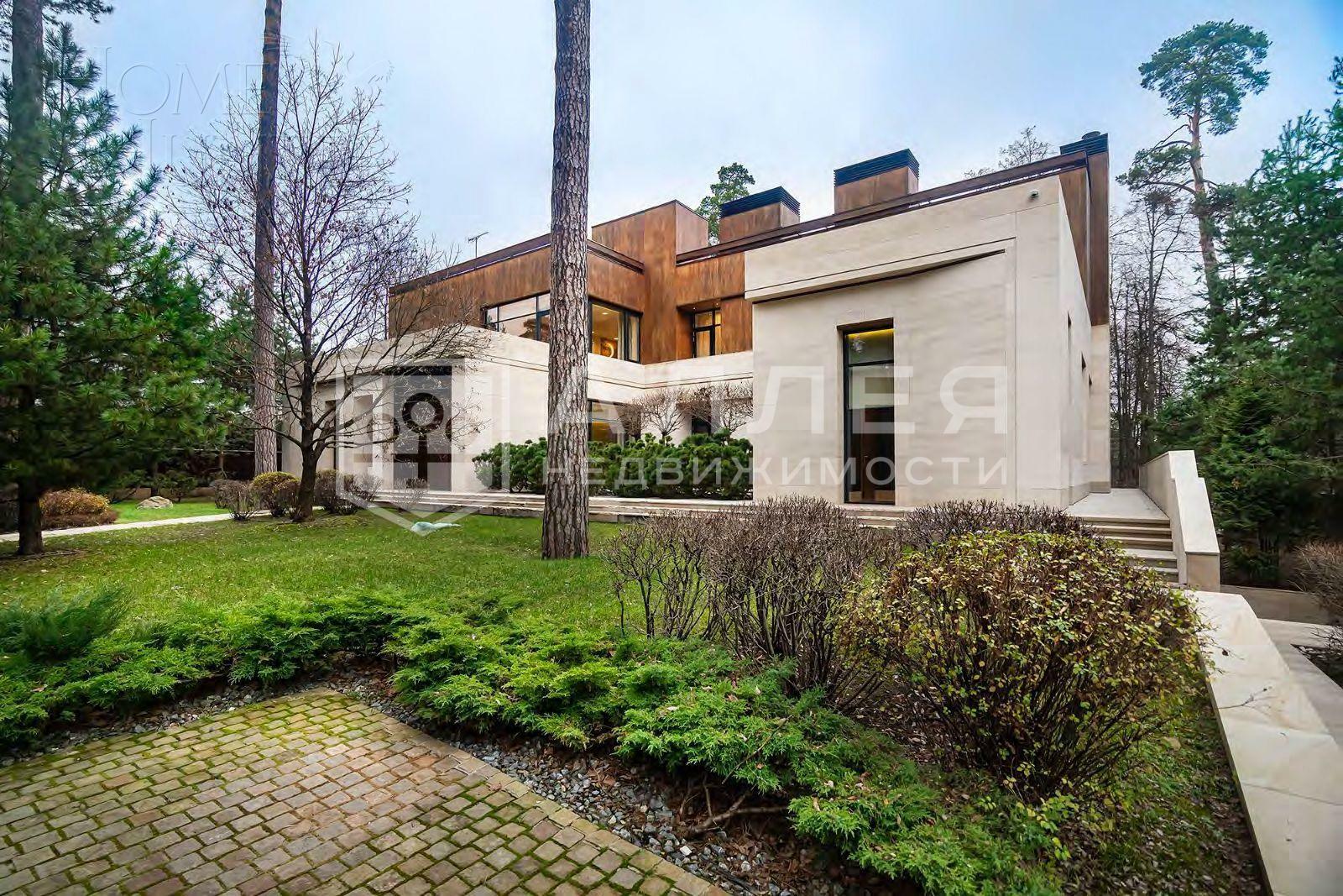 2-этажный коттедж 2 000 м² с отделкой