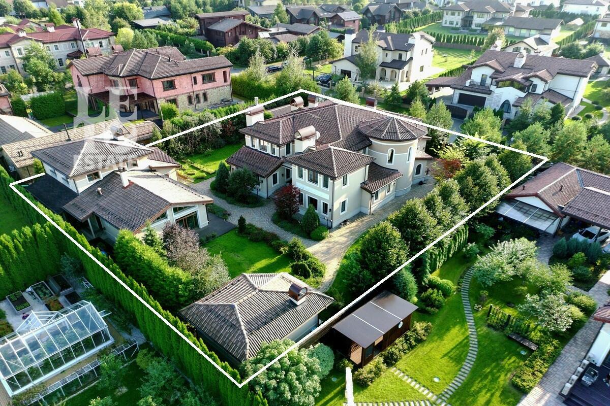 2-этажный коттедж 710 м² с отделкой