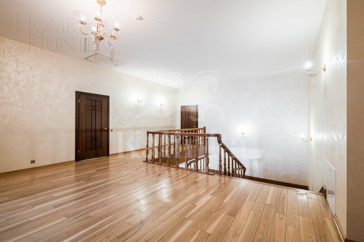 2-этажный коттедж 1 192 м² с отделкой