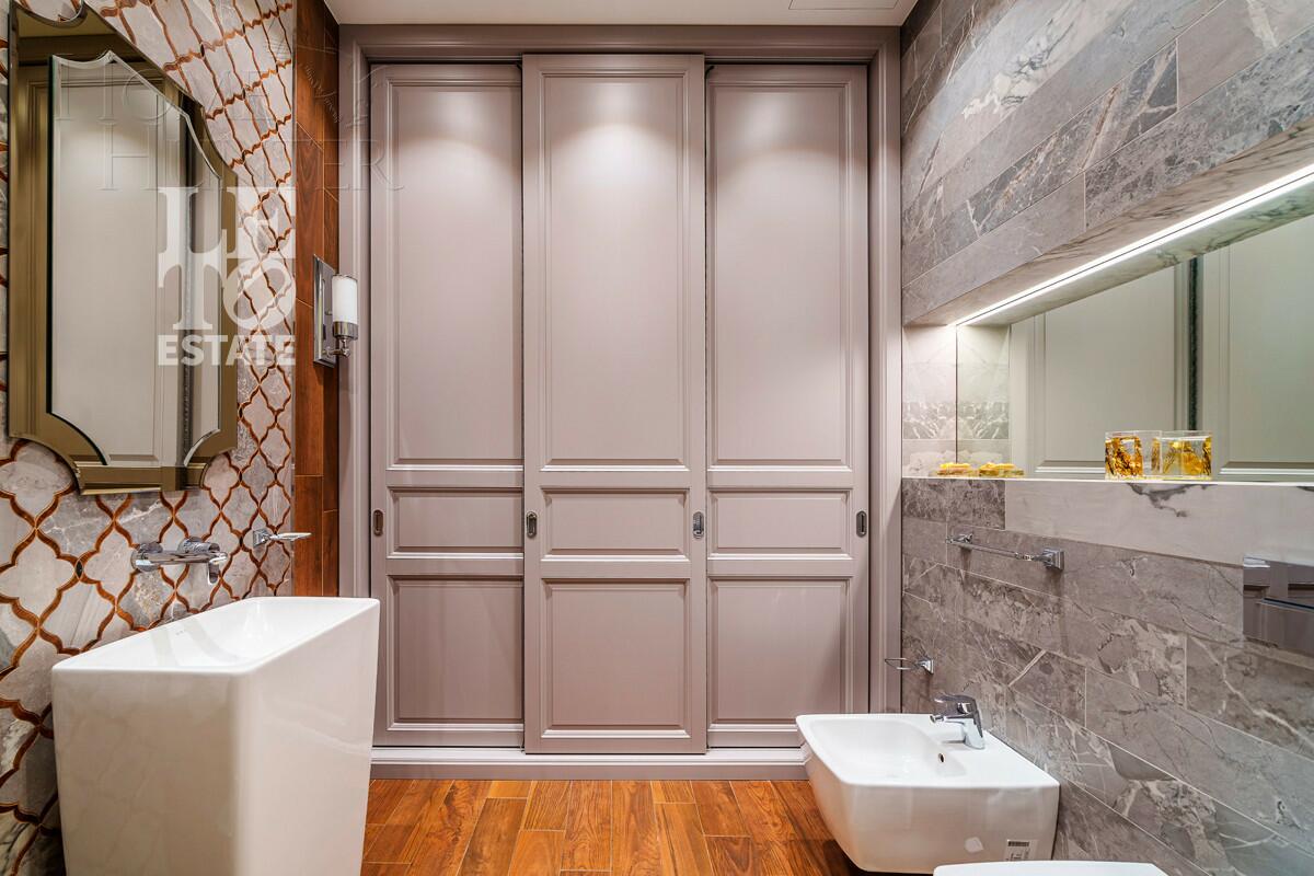 2-этажный коттедж 710 м² с отделкой