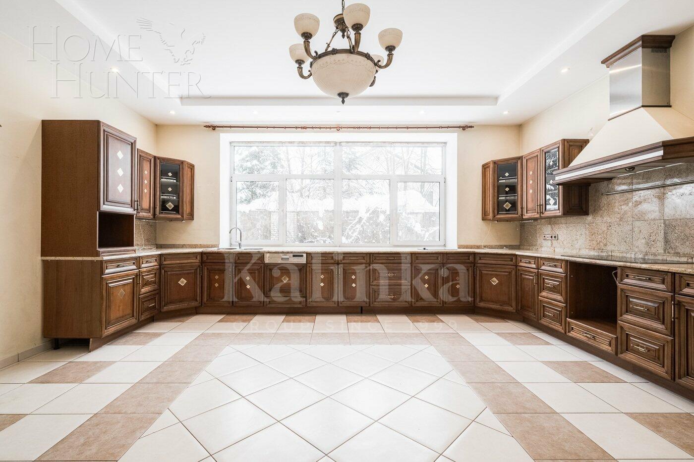 2-этажный коттедж 1 192 м² с отделкой