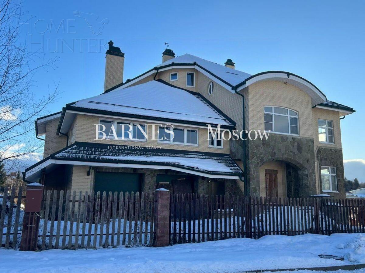 3-этажный коттедж 1 124 м² без отделки