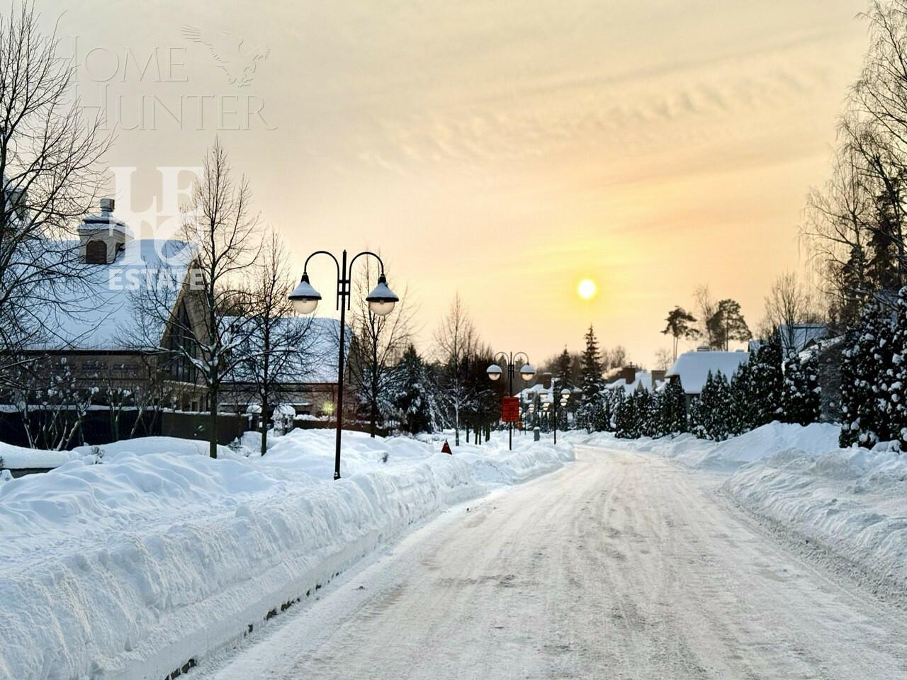 Участок 22 сот. в охраняемом поселке