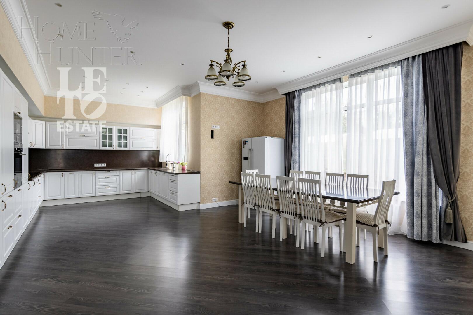 2-этажный коттедж 360 м² с отделкой