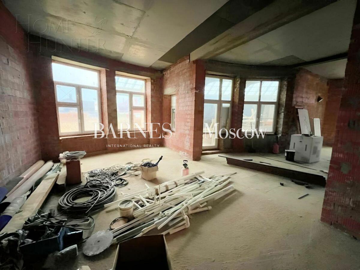 3-этажный коттедж 1 124 м² без отделки