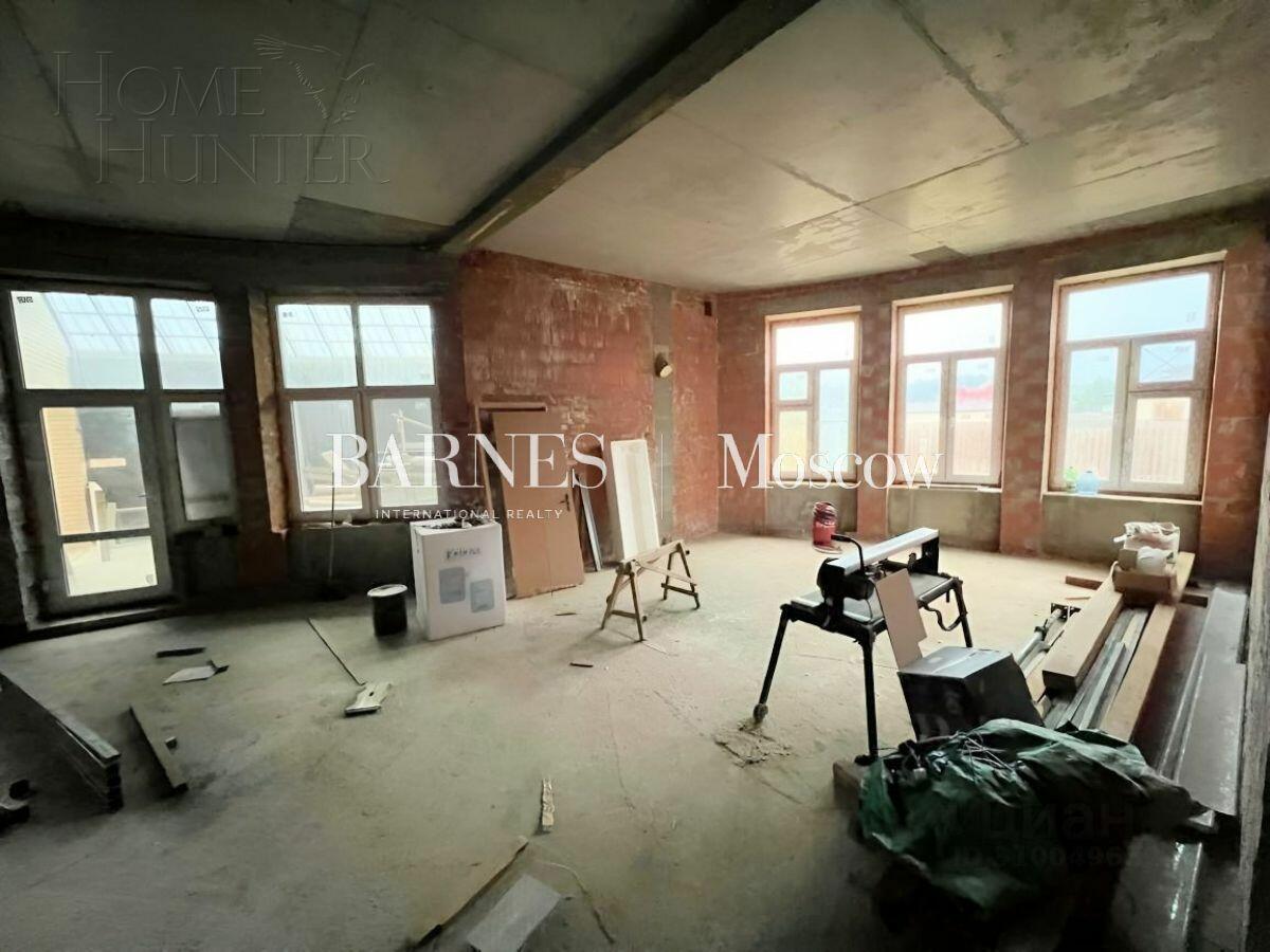 3-этажный коттедж 1 124 м² без отделки