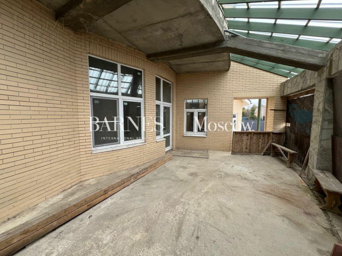 3-этажный коттедж 1 124 м² без отделки