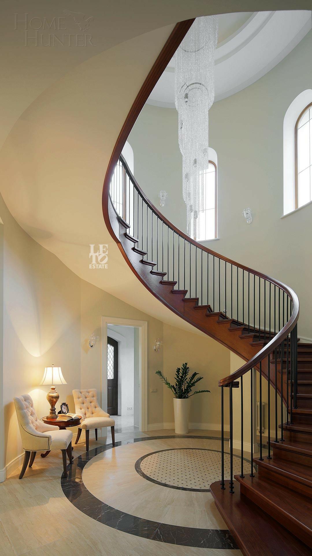 2-этажный коттедж 710 м² с отделкой